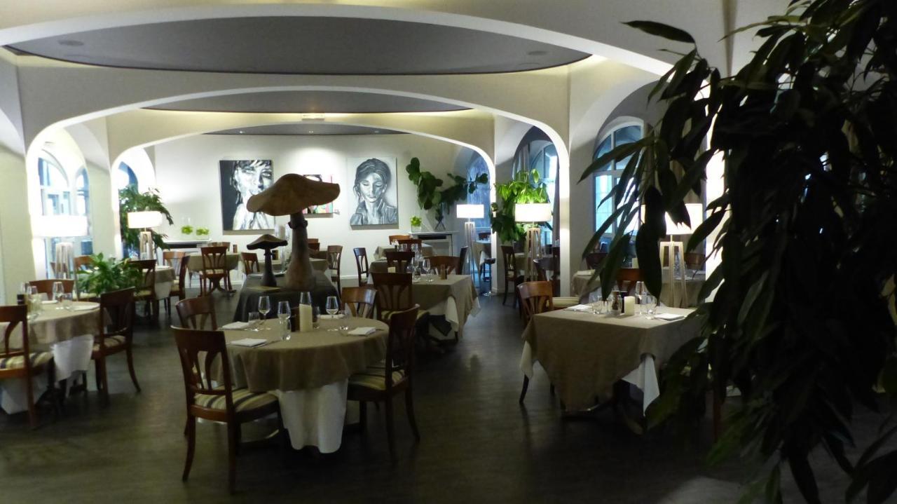 Le H - Hotel & Restaurant Barr Eksteriør billede